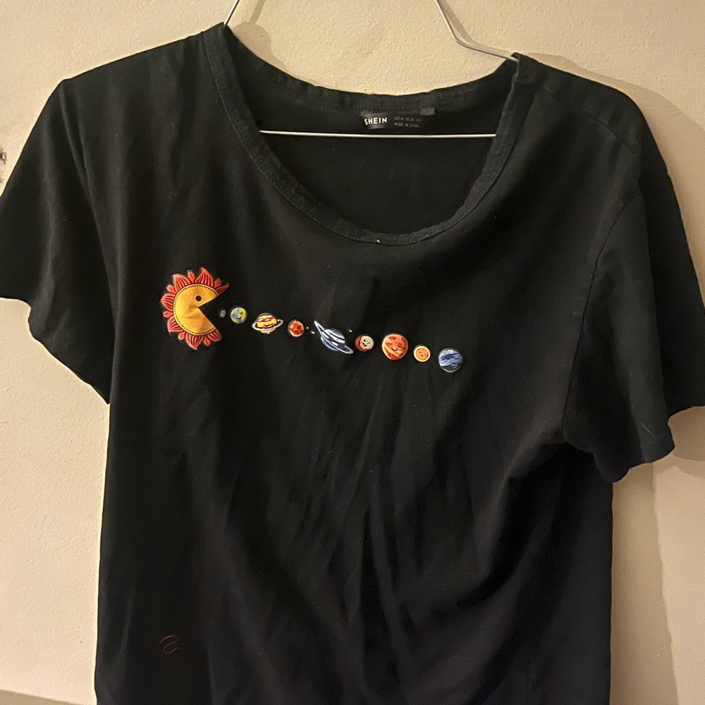 Pac-Man planets shirt